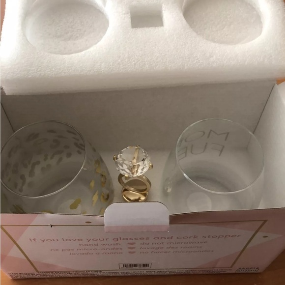 Wine Glass Set With Cork Stopper - NEW - Picture 4 of 4